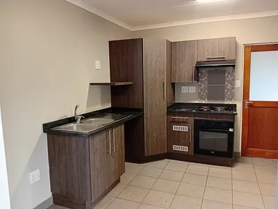 3 Bedroom Townhouse To Rent in Pretoria - img