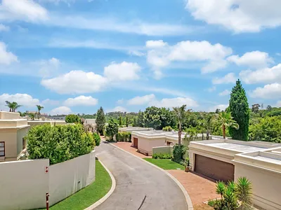3 Bedroom House For Sale in Sandton - vDM8.webp