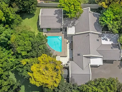 3 Bedroom House For Sale in Sandton - H5pC.webp