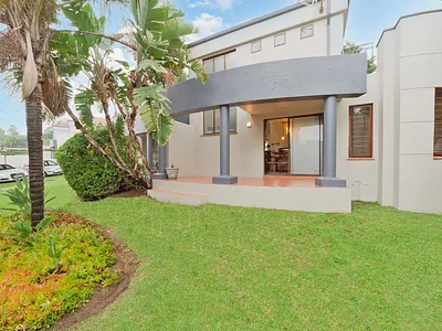 2 Bedroom Townhouse To Rent in Sandton - img