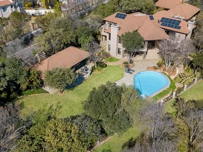 6 Bedroom House For Sale in Sandton - 2Wdd.webp