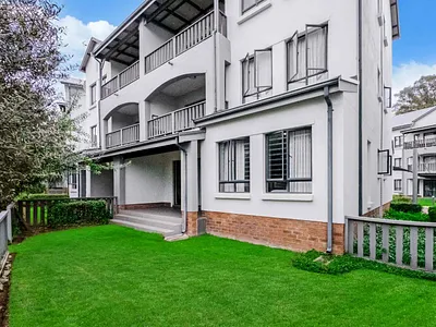 2 Bedroom Apartment For Sale in Sandton - img