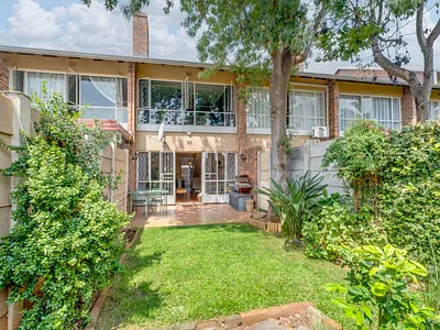 2 Bedroom Townhouse For Sale in Randburg - img