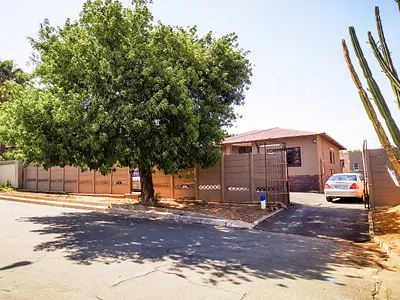 3 Bedroom House To Rent in Johannesburg - Wii2.webp