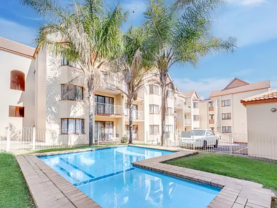2 Bedroom Apartment For Sale in Randburg - yEKp.webp