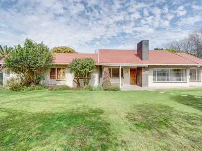 4 Bedroom House For Sale in Randburg - img