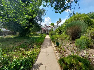 4 Bedroom House For Sale in Uniondale - 7E0c.webp