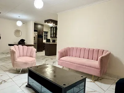 3 Bedroom House For Sale in Akasia - img