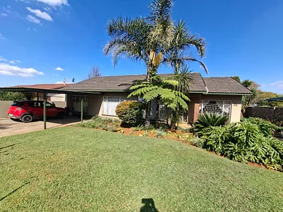 4 Bedroom House For Sale in Delmas - xR3t.webp