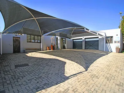 2 Bedroom Townhouse For Sale in Westonaria - img