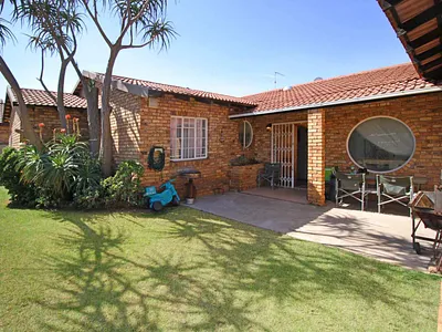 4 Bedroom House For Sale in Randfontein - W4Ix.webp