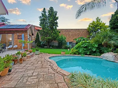 4 Bedroom House For Sale in Krugersdorp - img