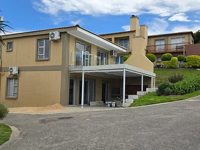 3 Bedroom Townhouse For Sale in Groot Brakrivier - ShSA.webp