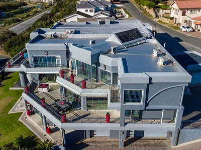7 Bedroom House For Sale in Mossel Bay - iF1J.webp