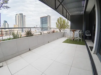 2 Bedroom Apartment For Sale in Umhlanga - 5ixn.webp