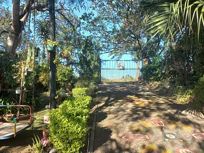 4 Bedroom House For Sale in Verulam - yu8g.webp