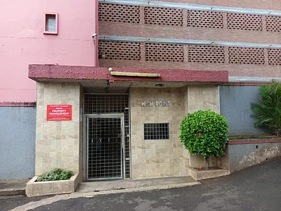 1.5 Bedroom Apartment For Sale in Durban - dmW2.webp