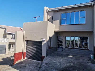 3 Bedroom Apartment For Sale in Tongaat - cewN.webp