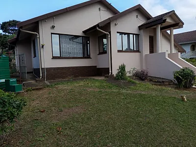 4 Bedroom House For Sale in Verulam - kQmj.webp
