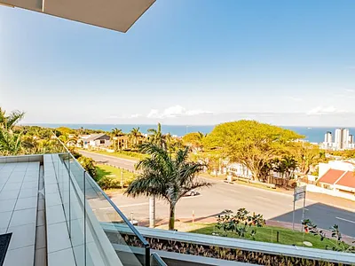 3 Bedroom Apartment For Sale in Umhlanga - C67z.webp