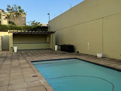 2 Bedroom Apartment For Sale in Umhlanga - O6TS.webp