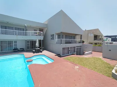 7 Bedroom House To Rent in Durban North - xxvo.webp