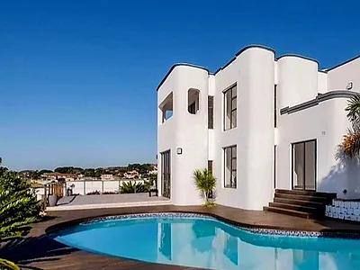 6 Bedroom House For Sale in Umhlanga - img