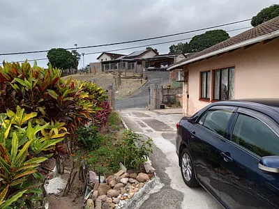 4 Bedroom House For Sale in Verulam - img