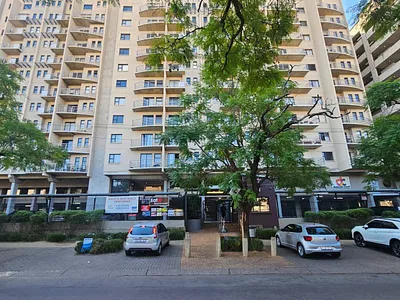 2 Bedroom Apartment For Sale in Pretoria - KPMt.webp