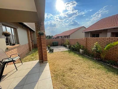 2 Bedroom Townhouse For Sale in Pretoria - img