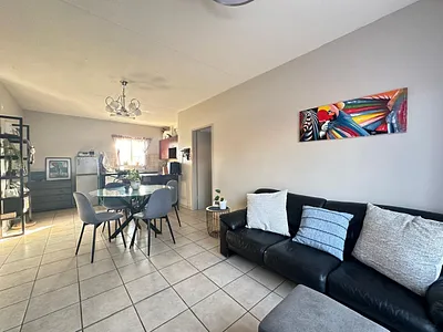 1 Bedroom Townhouse For Sale in Pretoria - img