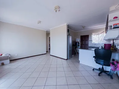 2 Bedroom Townhouse For Sale in Pretoria - img