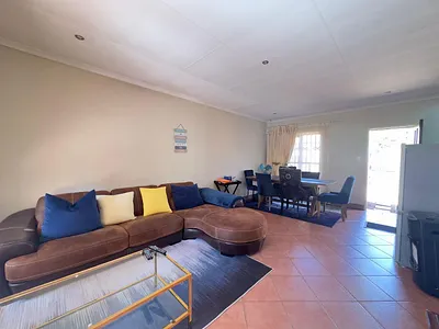 2 Bedroom Townhouse For Sale in Pretoria - nBUN.webp