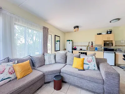 2 Bedroom Townhouse For Sale in Pretoria - img