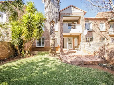 2 Bedroom Townhouse For Sale in Pretoria - img
