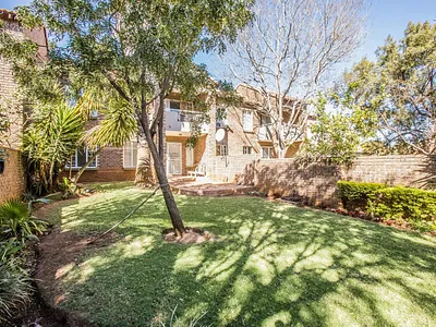 2 Bedroom Townhouse For Sale in Pretoria - nzQm.webp