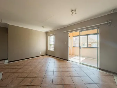 2 Bedroom Townhouse For Sale in Pretoria - y4lK.webp