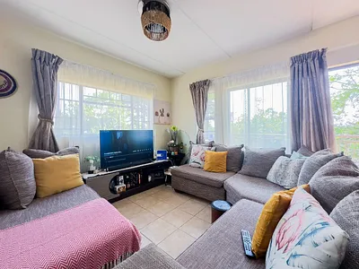 2 Bedroom Townhouse For Sale in Pretoria - wjRY.webp