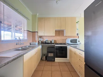 2 Bedroom Townhouse For Sale in Pretoria - b1kt.webp