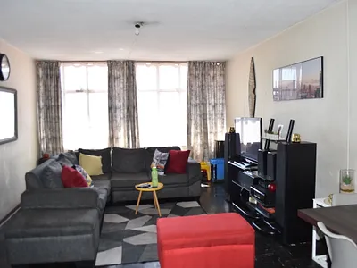 1 Bedroom Apartment For Sale in Pretoria - img