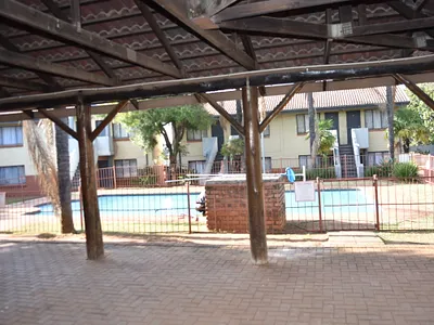 0.5 Bedroom Apartment For Sale in Pretoria - img