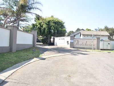 2 Bedroom Apartment For Sale in Centurion - 3fNL.webp