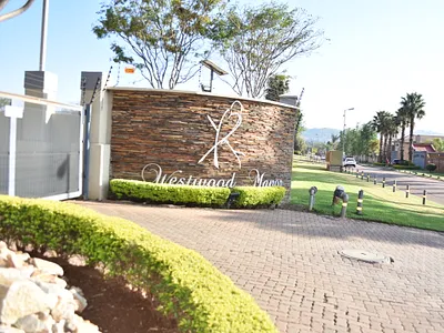2 Bedroom Apartment For Sale in Pretoria - FJuw.webp