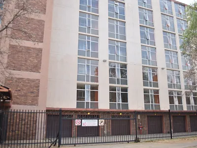3 Bedroom Apartment For Sale in Pretoria - 6A7y.webp