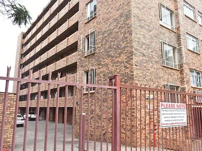 4 Bedroom Apartment For Sale in Pretoria - haQc.webp