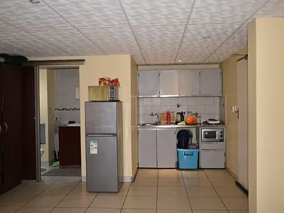 0.5 Bedroom Apartment For Sale in Pretoria - LKSh.webp