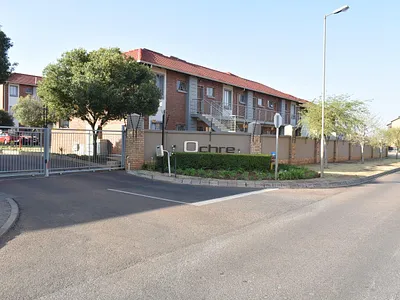 2 Bedroom Apartment For Sale in Centurion - wmW1.webp