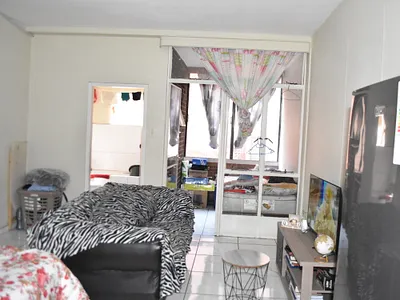 0.5 Bedroom Apartment For Sale in Pretoria - cSIm.webp