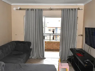 2 Bedroom Apartment For Sale in Akasia - 32d8.webp