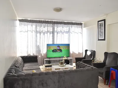2 Bedroom Apartment For Sale in Pretoria - rLE5.webp